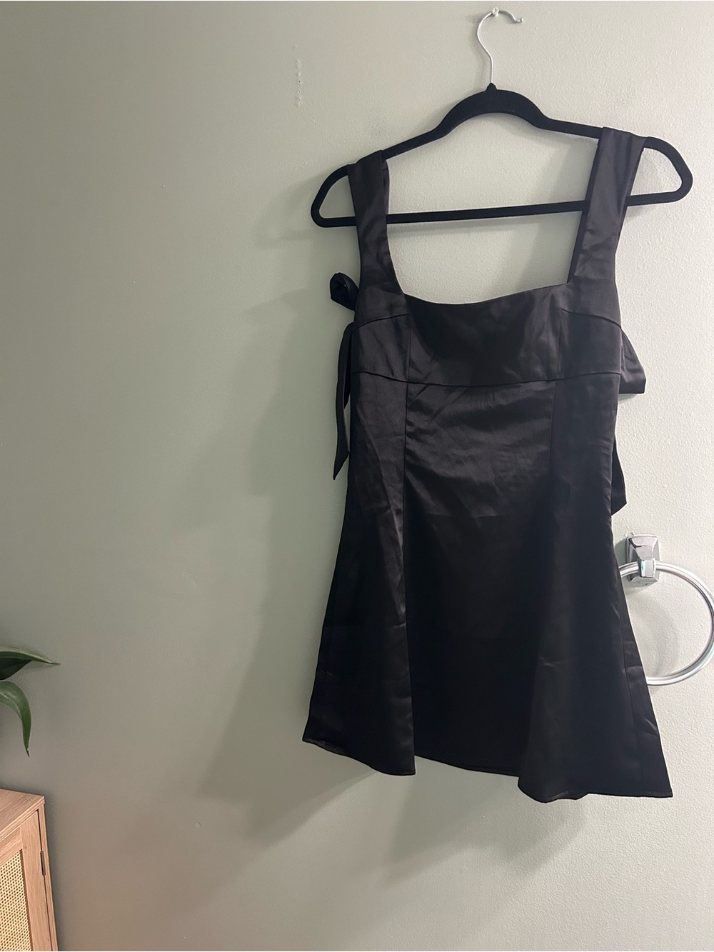 NWT Urban Outfitters Bri Double Bow Satin Mini Dress in black - Picture 7 of 9